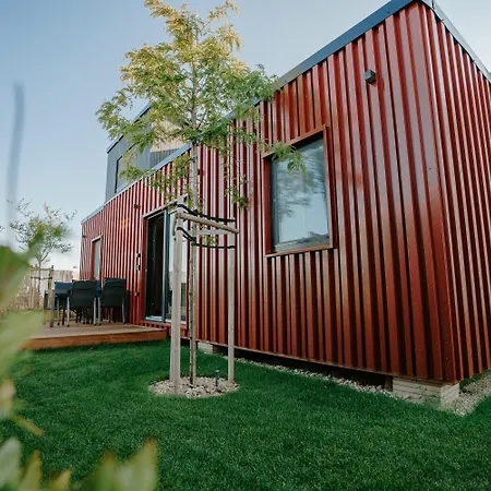 Kolokemp Pri Sukromnom Jazere Boldog Casa vacanze