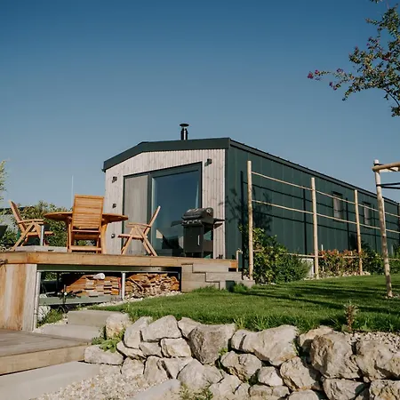 Kolokemp Pri Sukromnom Jazere Boldog Senec