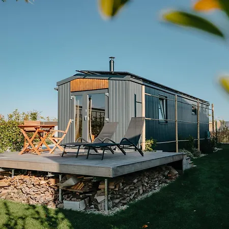 Kolokemp Pri Sukromnom Jazere Boldog