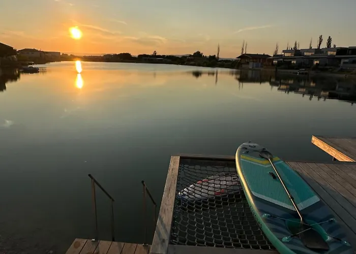 Kolokemp Pri Sukromnom Jazere Boldog Дом отдыха Сенец