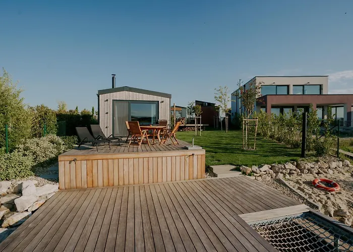 Kolokemp Pri Sukromnom Jazere Boldog Дом отдыха *