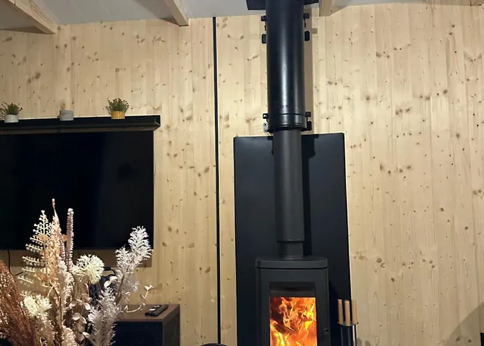 Kolokemp Pri Sukromnom Jazere Boldog Дом отдыха Сенец